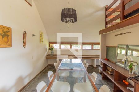 Sala de casa para alugar com 4 quartos, 800m² em Vila Santo Antonio de Carapicuiba, Cotia