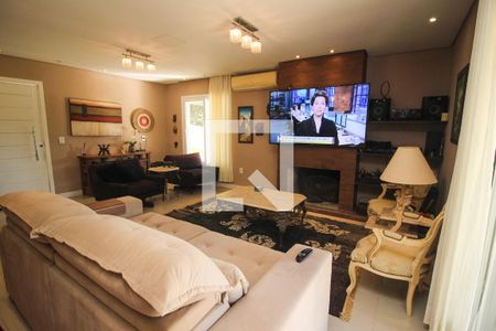 Sala de casa para alugar com 4 quartos, 400m² em Hípica, Porto Alegre