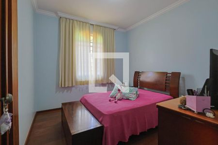 Quarto 2 de casa à venda com 4 quartos, 380m² em Alípio de Melo, Belo Horizonte