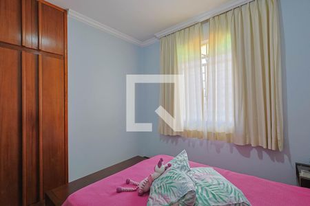 Quarto 2 de casa à venda com 4 quartos, 380m² em Alípio de Melo, Belo Horizonte