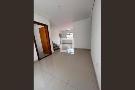 Sala 2 de apartamento à venda com 3 quartos, 180m² em Jardim Industrial, Contagem