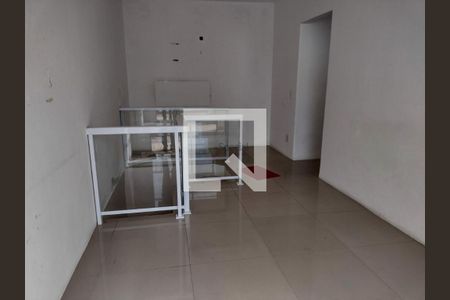 Apartamento à venda com 3 quartos, 121m² em Parque Tomas Saraiva, São Paulo