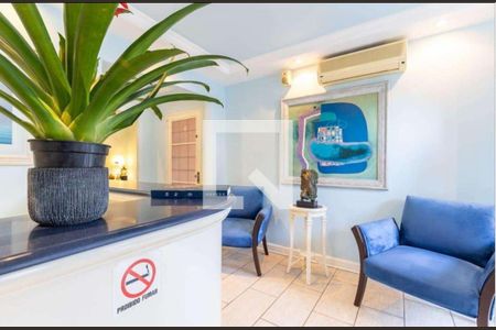 Casa à venda com 3 quartos, 608m² em Jardim Everest, São Paulo