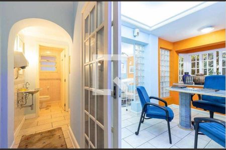 Casa à venda com 3 quartos, 608m² em Jardim Everest, São Paulo