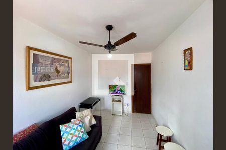 Sala de apartamento para alugar com 1 quarto, 52m² em Nova Mirim, Praia Grande