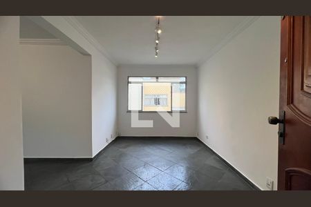 Sala de apartamento para alugar com 3 quartos, 70m² em Alto de Pinheiros, São Paulo