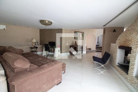 Sala 1 de casa para alugar com 5 quartos, 800m² em Chácara Flora, São Paulo