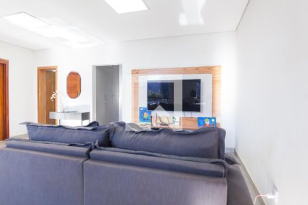 Sala de TV de casa à venda com 3 quartos, 200m² em Parque do Engenho, Nova Lima