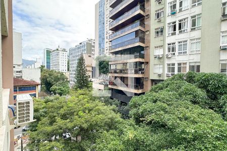 Vista Sala de apartamento à venda com 2 quartos, 97m² em Ipanema, Rio de Janeiro