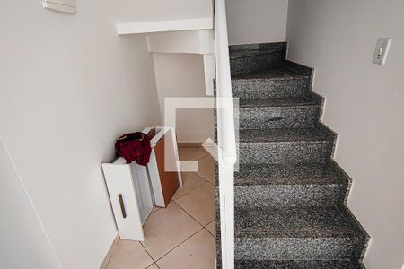 Escada de apartamento para alugar com 2 quartos, 100m² em Curicica, Rio de Janeiro