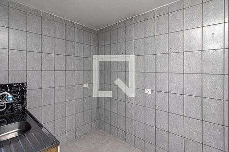 Cozinha de casa para alugar com 1 quarto, 24m² em Vila Merces, São Paulo