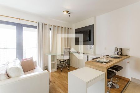 Sala/Quarto de kitnet/studio à venda com 1 quarto, 40m² em Vila Nova Conceição, São Paulo