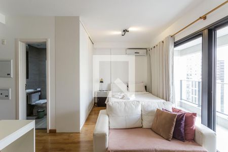 Sala/Quarto de kitnet/studio à venda com 1 quarto, 40m² em Vila Nova Conceição, São Paulo