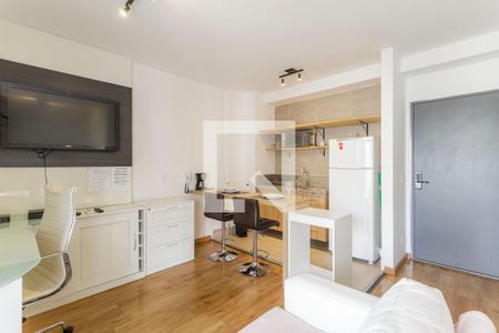 Sala/Quarto de kitnet/studio à venda com 1 quarto, 40m² em Vila Nova Conceição, São Paulo