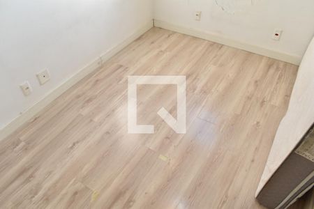Quarto de apartamento para alugar com 2 quartos, 68m² em Xaxim, Curitiba