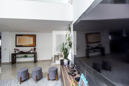 Sala de TV de casa de condomínio à venda com 4 quartos, 368m² em Parque Sinai, Santana de Parnaíba