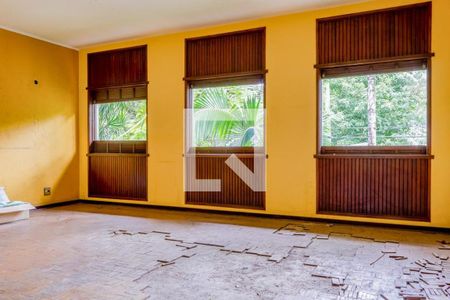 Casa à venda com 6 quartos, 300m² em Jardim Sao Bento, São Paulo