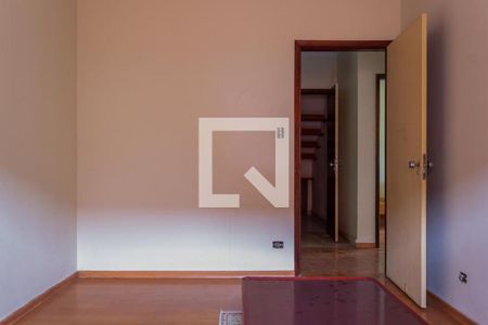 Casa à venda com 6 quartos, 300m² em Jardim Sao Bento, São Paulo