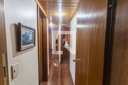 Corredor de apartamento à venda com 4 quartos, 145m² em Grajaú, Belo Horizonte