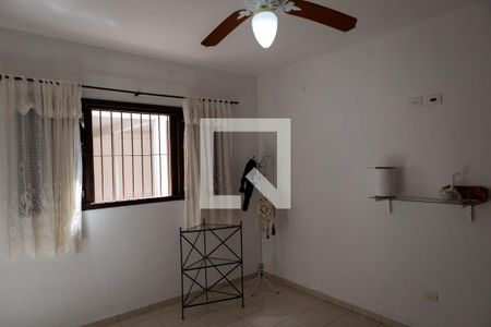 Quarto 1 de casa para alugar com 3 quartos, 380m² em Socorro, São Paulo