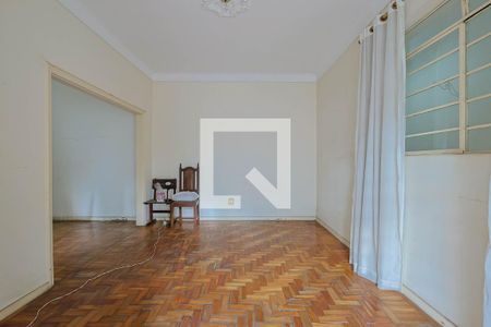 Sala de casa à venda com 4 quartos, 300m² em Santa Efigênia, Belo Horizonte