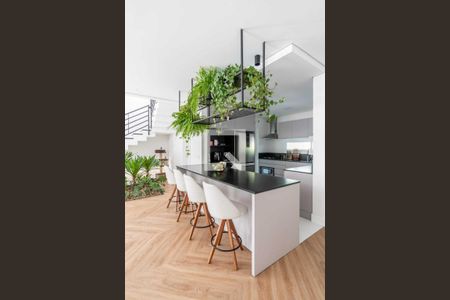 Cozinha de casa de condomínio à venda com 3 quartos, 448m² em Pedra Redonda, Porto Alegre