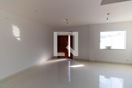 Sala de casa à venda com 3 quartos, 112m² em Itaipu, Niterói