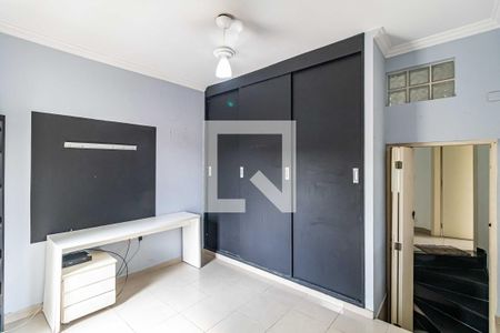 Quarto 01 de casa para alugar com 3 quartos, 250m² em Jardim Ester, São Paulo