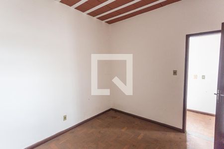Quarto 2 de casa à venda com 6 quartos, 400m² em Santa Tereza, Belo Horizonte