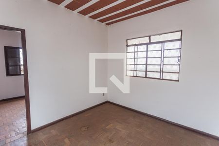 Sala de casa à venda com 6 quartos, 400m² em Santa Tereza, Belo Horizonte