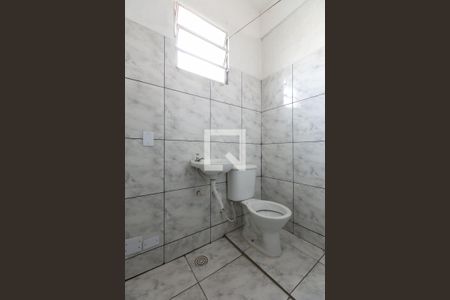 Banheiro de kitnet/studio para alugar com 1 quarto, 40m² em Parada Quinze de Novembro, São Paulo