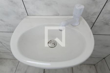 Banheiro de kitnet/studio para alugar com 1 quarto, 40m² em Parada Quinze de Novembro, São Paulo