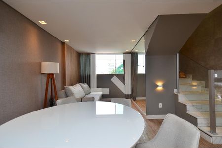 Sala de apartamento à venda com 3 quartos, 160m² em Fernão Dias, Belo Horizonte