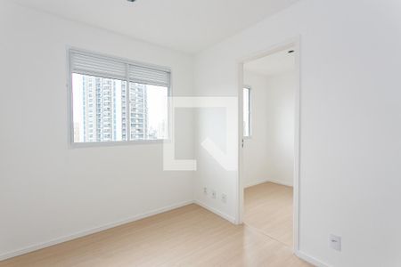 Sala de apartamento para alugar com 2 quartos, 35m² em Chácara Seis de Outubro, São Paulo