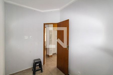 Quarto 1 de apartamento à venda com 2 quartos, 40m² em Vila Taquari, São Paulo
