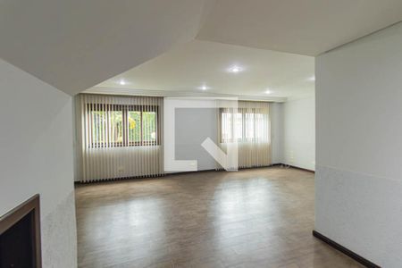 Sala de casa para alugar com 3 quartos, 308m² em Uberaba, Curitiba