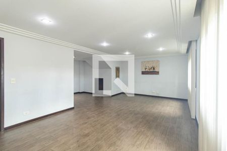 Sala de casa para alugar com 3 quartos, 308m² em Uberaba, Curitiba