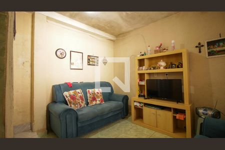 Sala de casa para alugar com 2 quartos, 180m² em Jardim Santa Adelia, São Paulo