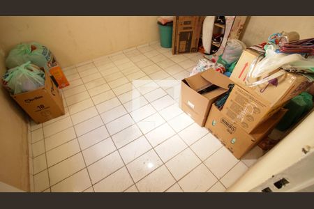 Quarto 1 de casa para alugar com 2 quartos, 180m² em Jardim Santa Adelia, São Paulo