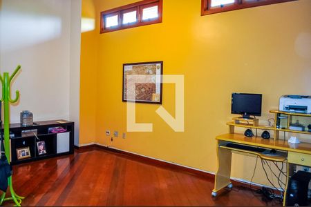 Sala de casa de condomínio à venda com 3 quartos, 285m² em Menino Deus, Porto Alegre