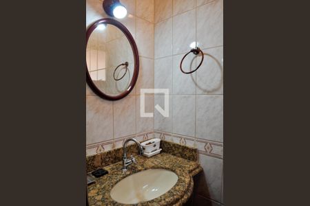 Lavabo de casa de condomínio à venda com 3 quartos, 285m² em Menino Deus, Porto Alegre