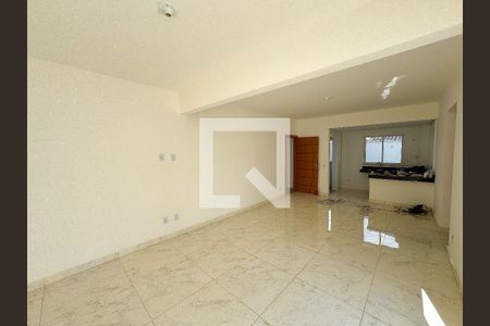 Sala de apartamento à venda com 2 quartos, 116m² em Araguaia, Belo Horizonte