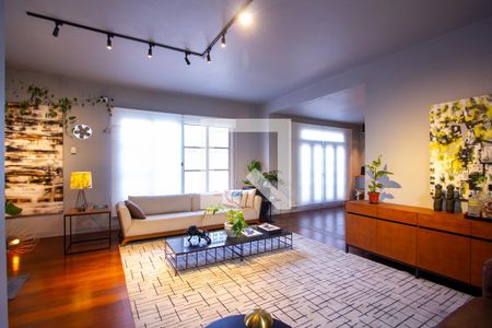 Sala de casa à venda com 5 quartos, 288m² em Santa Rosa, Niterói