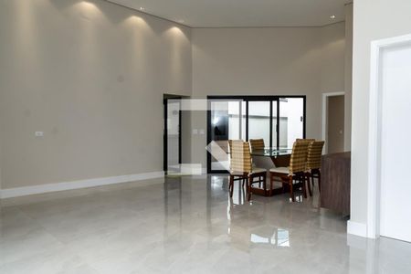 Sala de casa de condomínio para alugar com 3 quartos, 250m² em Riviera Tamborlim, Americana