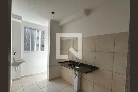 Cozinha de apartamento à venda com 2 quartos, 45m² em Chácara Contagem, Contagem