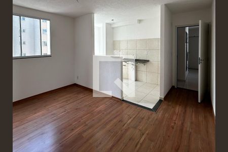 Sala de apartamento à venda com 2 quartos, 45m² em Chácara Contagem, Contagem