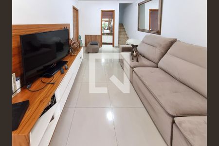 Sala de casa à venda com 3 quartos, 180m² em Jardim Olympia, São Paulo