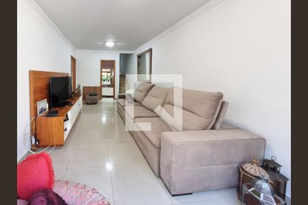 Sala de casa à venda com 3 quartos, 180m² em Jardim Olympia, São Paulo