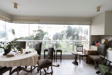 Sacada de apartamento à venda com 4 quartos, 121m² em Vila Leopoldina, São Paulo