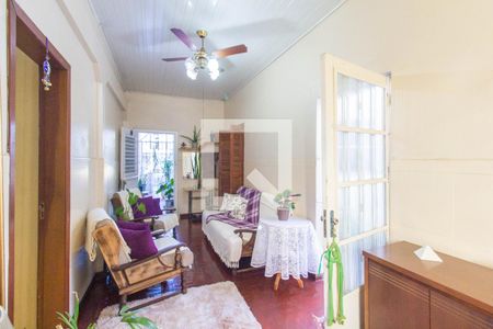 Sala de casa à venda com 4 quartos, 150m² em Centro, Canoas